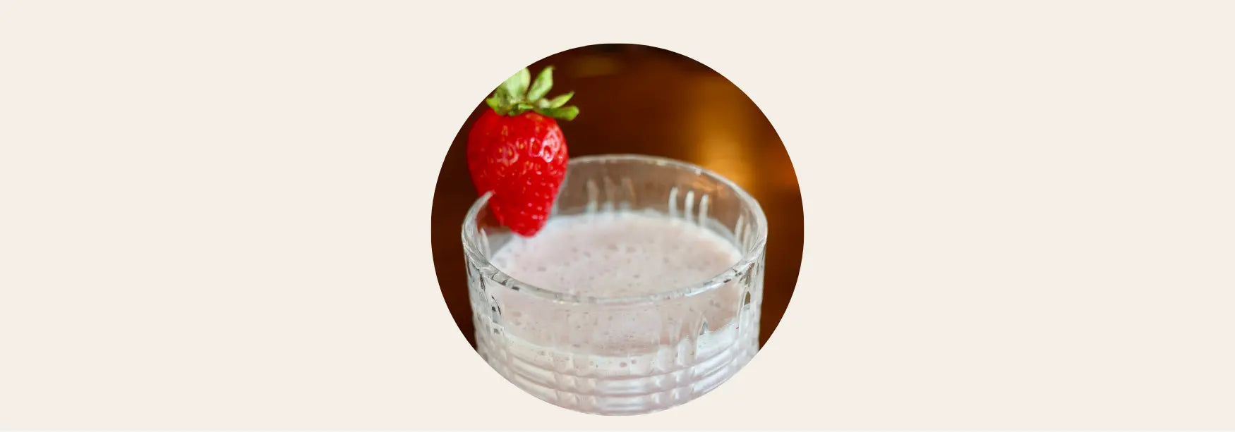 Strawberry Vanilla Hydration Smoothie with NOORA Hydration